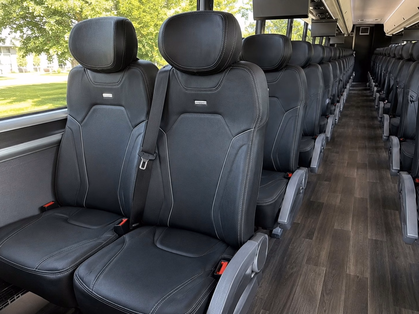 book prom transportation in savannah or any city nearby